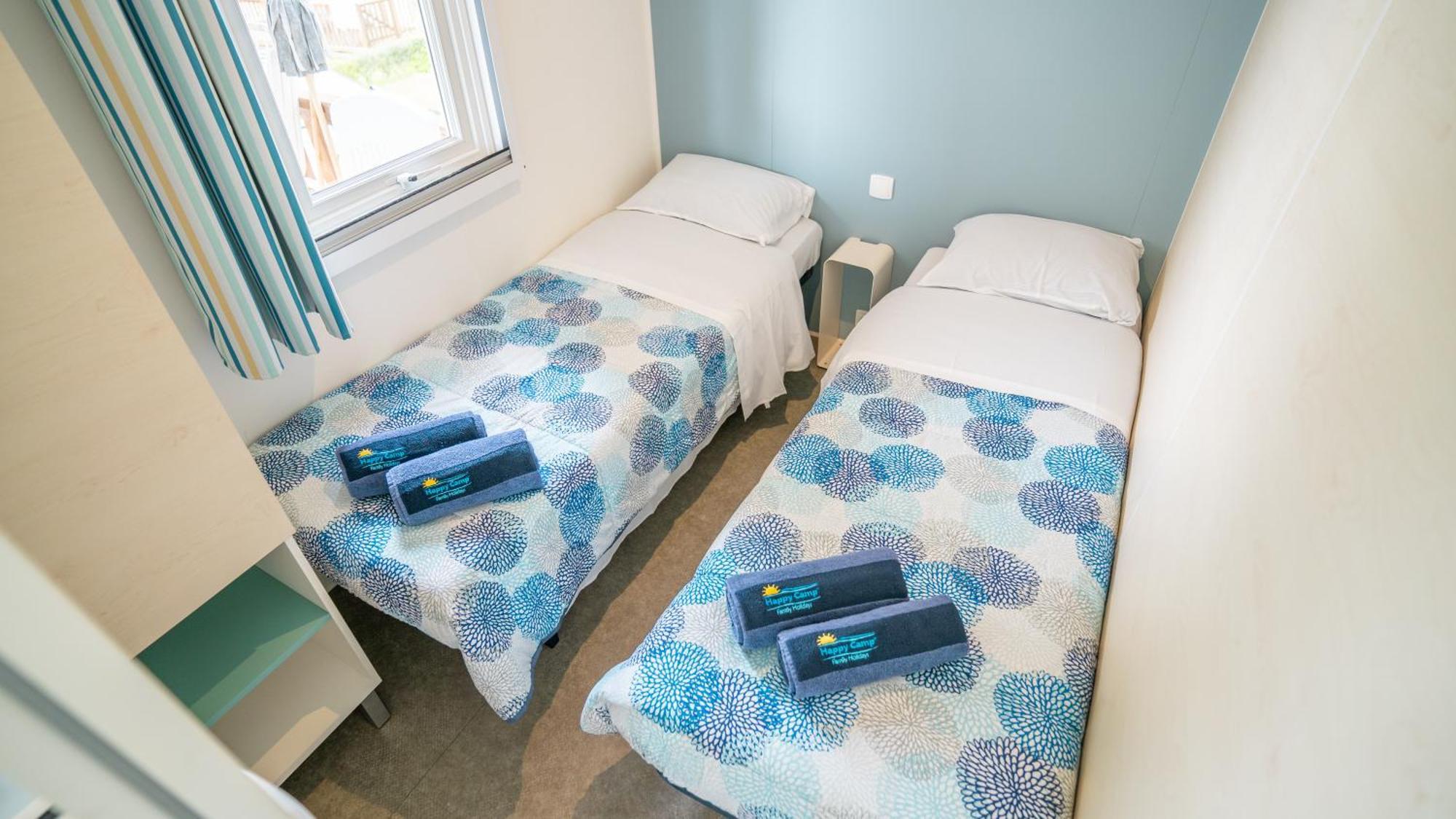 Happy Camp Mobile Homes In Butterfly Camping Village Peschiera del Garda Bagian luar foto