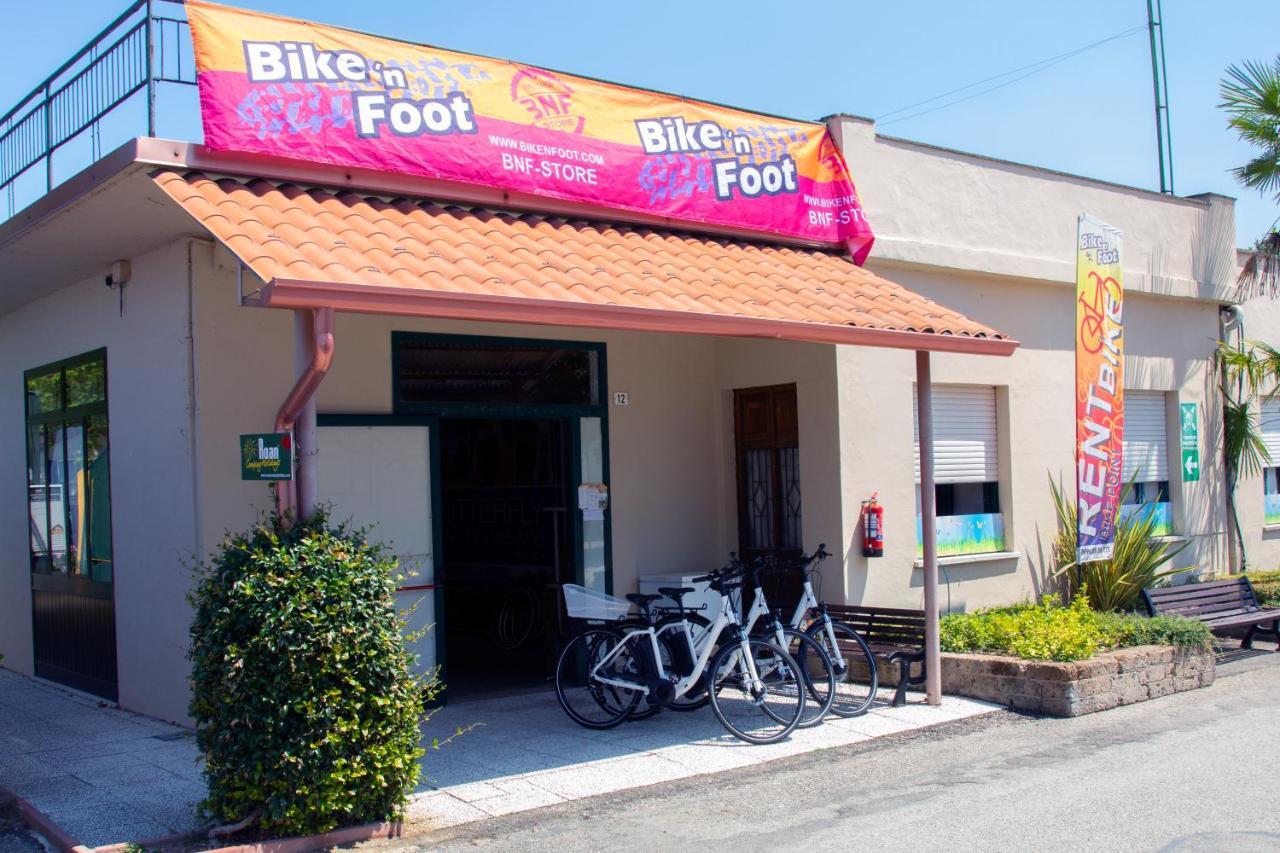 Happy Camp Mobile Homes In Butterfly Camping Village Peschiera del Garda Bagian luar foto